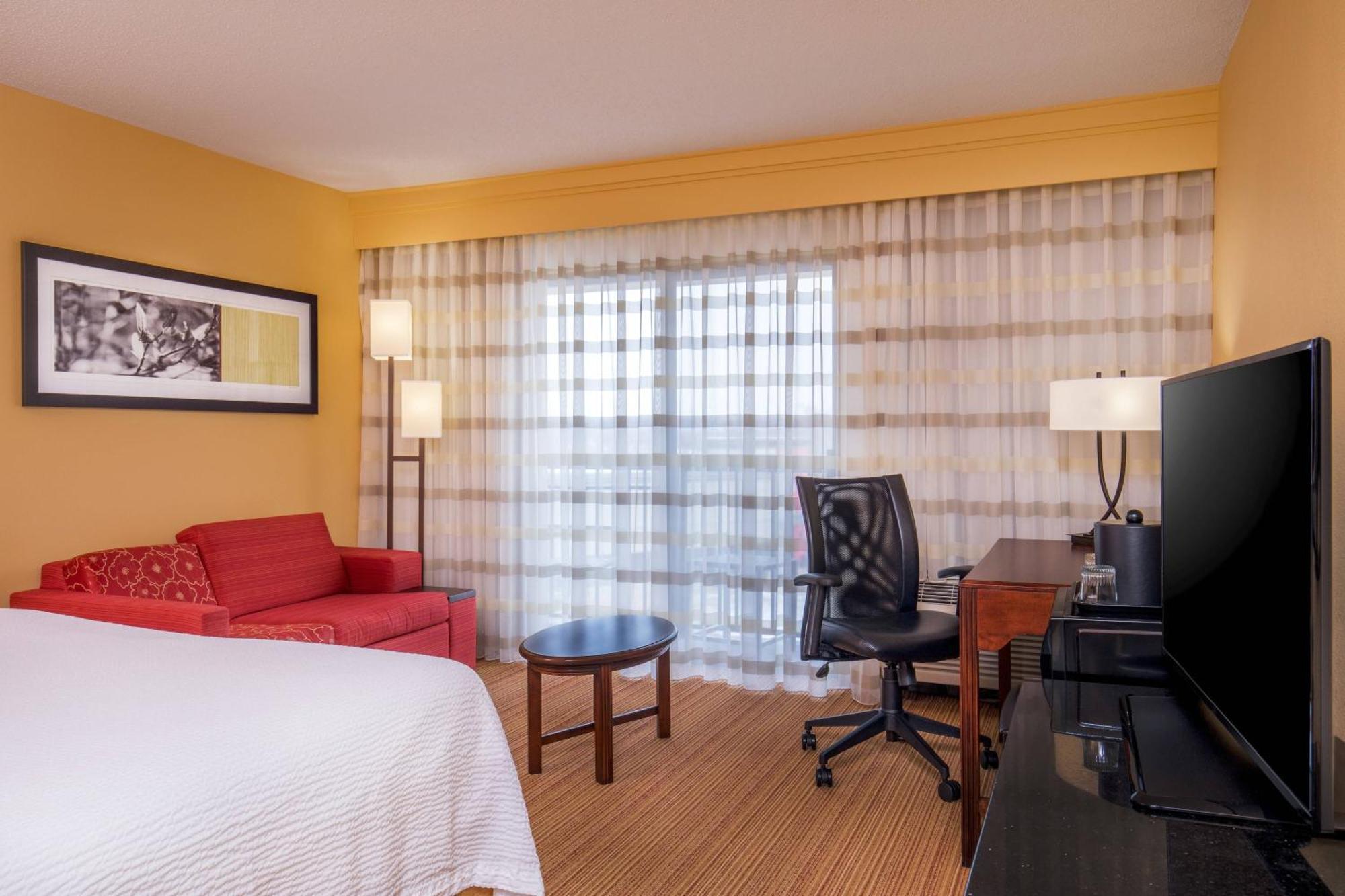 Courtyard Hartford Hotel
